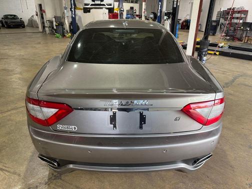 2010 Maserati GranTurismo S