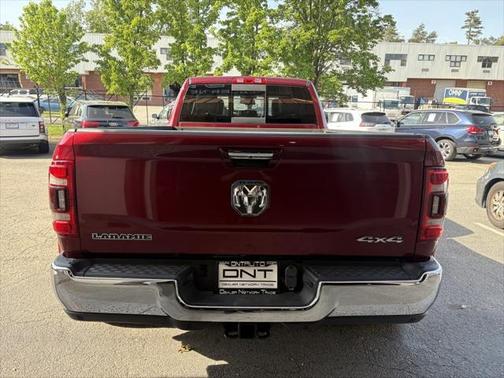 2022 RAM 3500 Laramie Crew Cab 4x4 8' Box