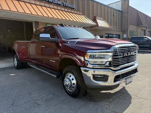 2022 RAM 3500 Laramie Crew Cab 4x4 8' Box