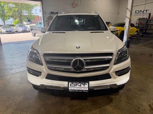White 2015 Mercedes-Benz GL-Class 4MATIC