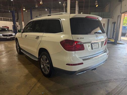 White 2015 Mercedes-Benz GL-Class 4MATIC