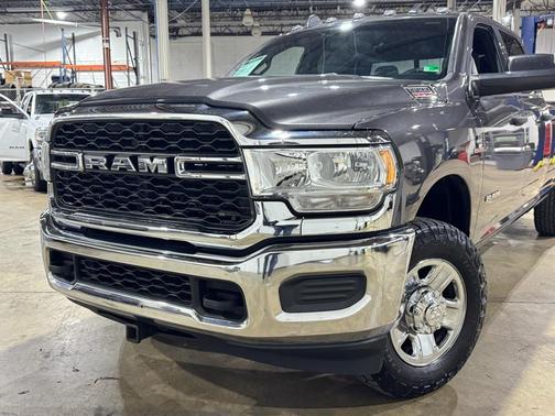 2021 RAM 3500 Tradesman Crew Cab 4x4 8' Box