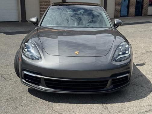 2018 Porsche Panamera Base