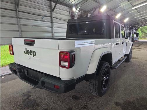 Bright White Clearcoat 2022 Jeep Gladiator Sport