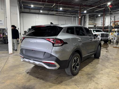 2024 Kia Sportage LX