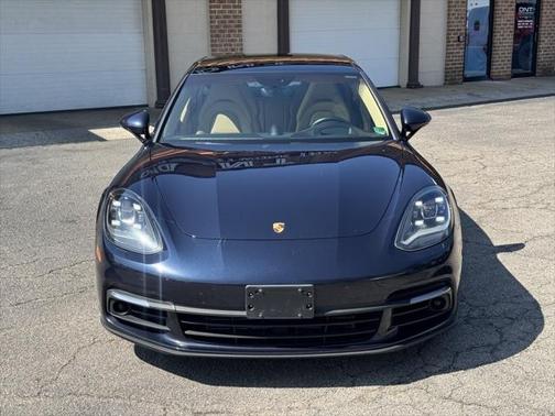 2019 Porsche Panamera 4