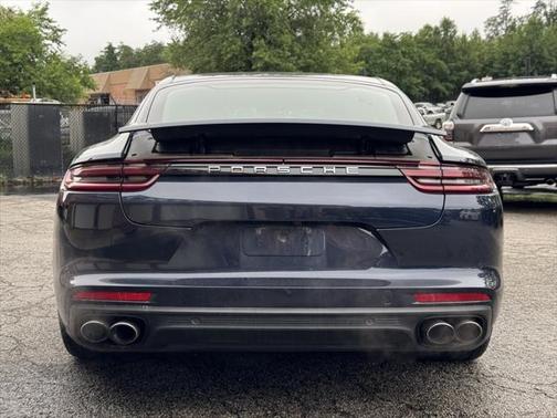2019 Porsche Panamera 4