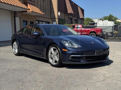 2019 Porsche Panamera 4