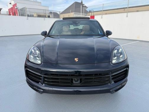 Moonlight Blue Metallic 2019 Porsche Cayenne S