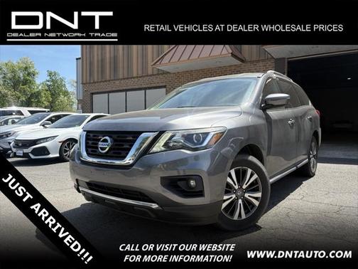 2017 Nissan Pathfinder SV