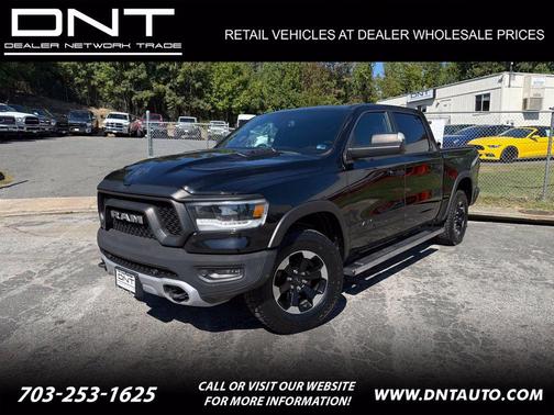 Diamond Black Crystal Pearlcoat 2019 RAM 1500 Rebel