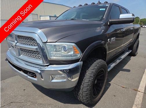 Granite Crystal Metallic Clearcoat 2014 RAM 3500 Laramie