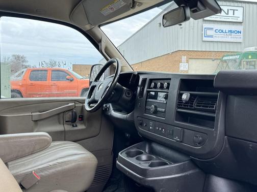 2020 Chevrolet Express 3500 RWD 3500 Regular Wheelbase WT