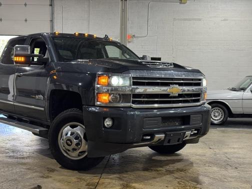 2019 Chevrolet Silverado 3500 High Country