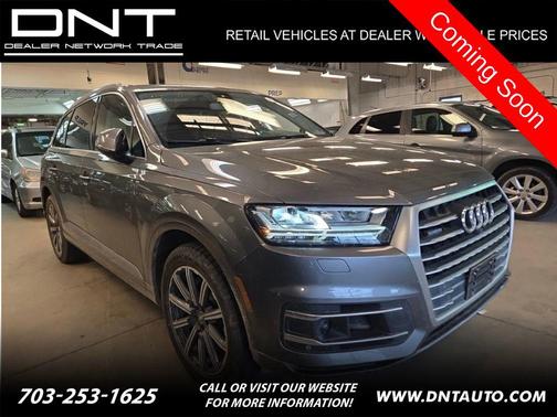 Graphite Gray Metallic 2017 Audi Q7 3.0T Premium