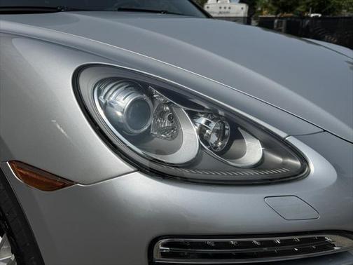 2013 Porsche Cayenne Base