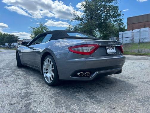 Gray 2013 Maserati GranTurismo Sport