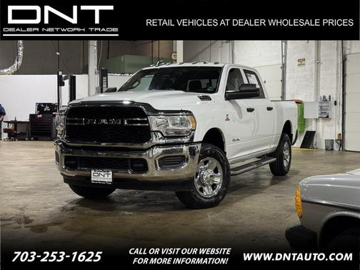 2019 RAM 3500 Tradesman Crew Cab 4x4 6'4' Box