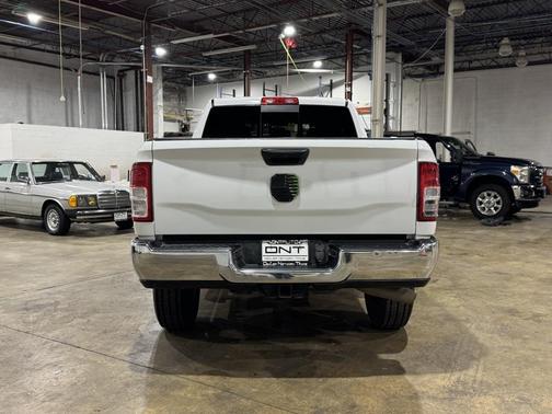 2019 RAM 3500 Tradesman Crew Cab 4x4 6'4' Box