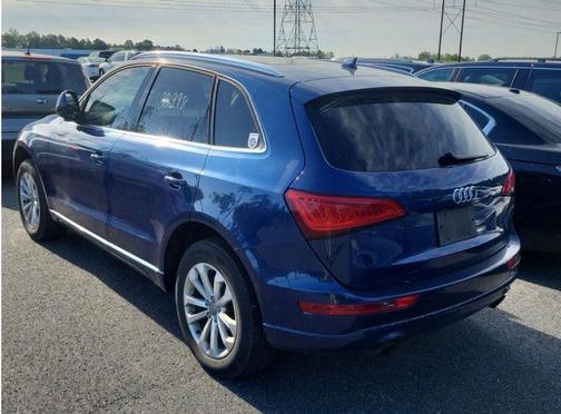 Blue 2013 Audi Q5 2.0T Premium Plus