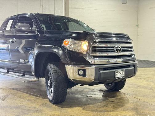 2014 Toyota Tundra SR5