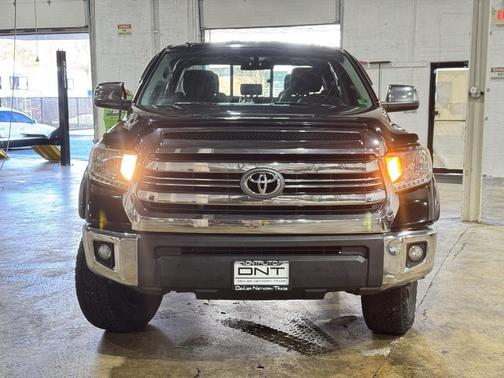 2014 Toyota Tundra SR5