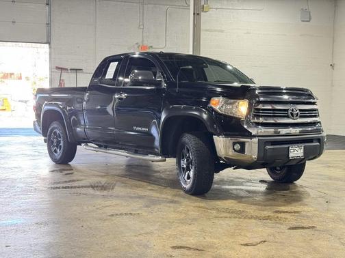 2014 Toyota Tundra SR5