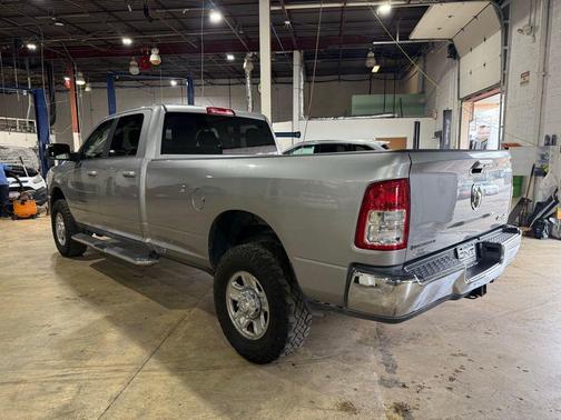 Billet Silver Metallic Clearcoat 2020 RAM 2500 Big Horn Crew Cab 4x4 8' Box