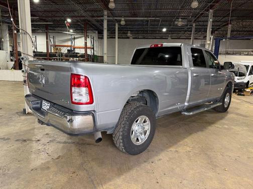 Billet Silver Metallic Clearcoat 2020 RAM 2500 Big Horn Crew Cab 4x4 8' Box