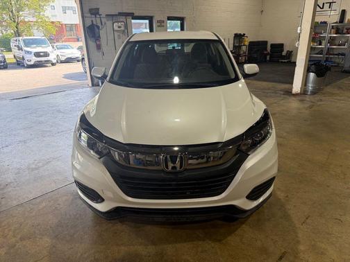 White 2020 Honda HR-V LX