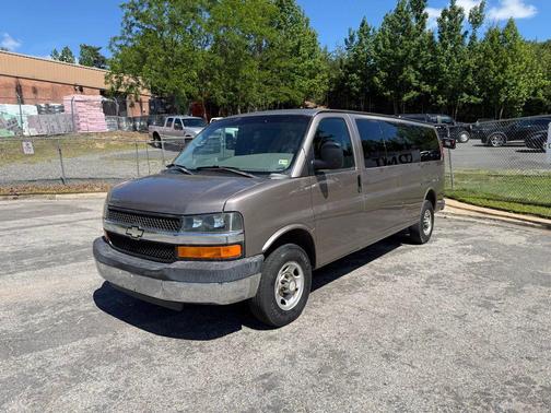 Graystone Metallic 2007 Chevrolet Express 3500 LT