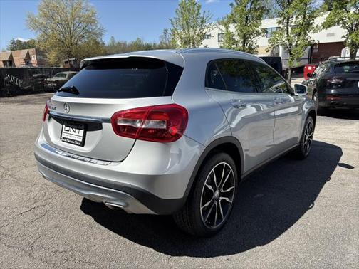 2017 Mercedes-Benz GLA 250 Base