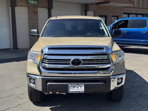 2017 Toyota Tundra SR5