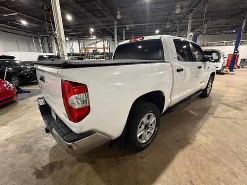 2015 Toyota Tundra SR5