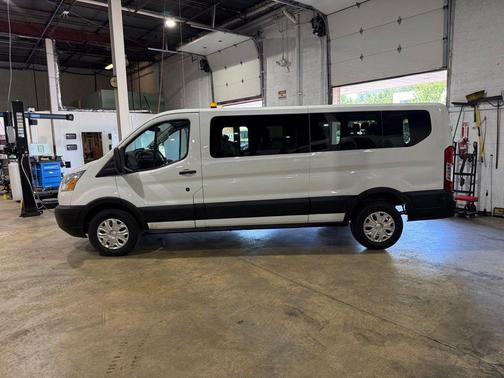 Oxford White 2015 Ford Transit-350 XLT
