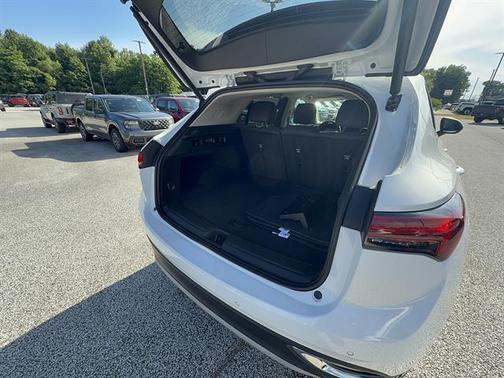 Summit White 2023 Buick Envision Preferred FWD