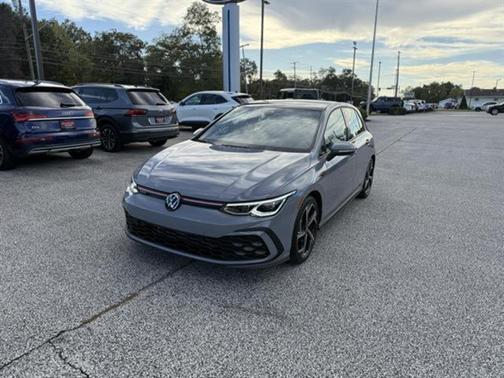 2024 Volkswagen Golf GTI 2.0T SE DSG
