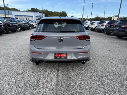 2024 Volkswagen Golf GTI 2.0T SE DSG