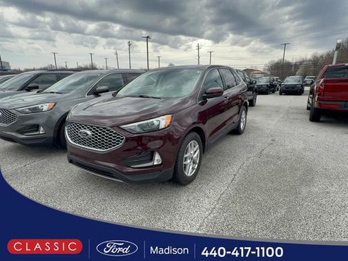 BURGUNDY VELVET MET TINT CC 2023 Ford Edge SEL