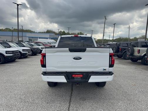 OXFORD WHITE 2023 Ford F-150 Lightning XLT