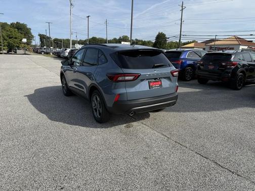 2025 Ford Escape ST-Line
