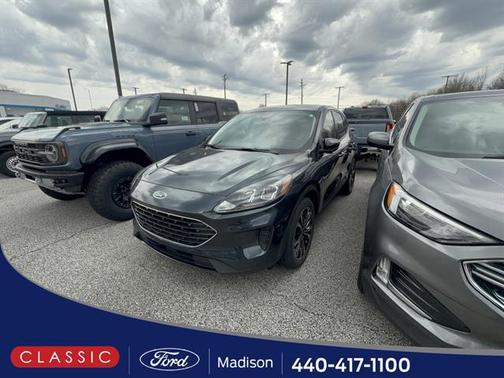 STONE BLUE METALLIC 2022 Ford Escape SE