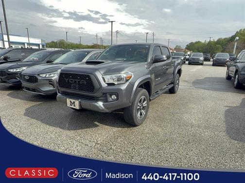 Magnetic Gray Metallic 2016 Toyota Tacoma TRD Sport