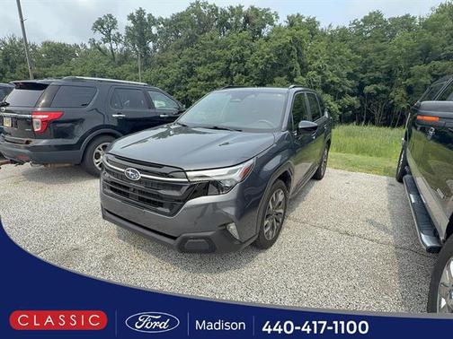 Magnetite Gray Metallic 2025 Subaru Forester Touring