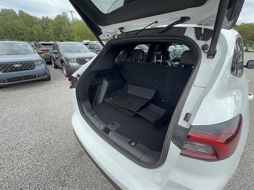 OXFORD WHITE 2023 Ford Escape ST-Line