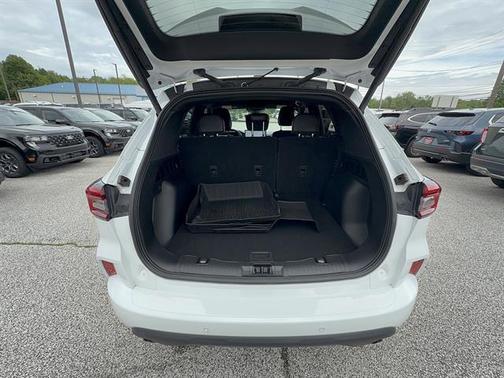 OXFORD WHITE 2023 Ford Escape ST-Line