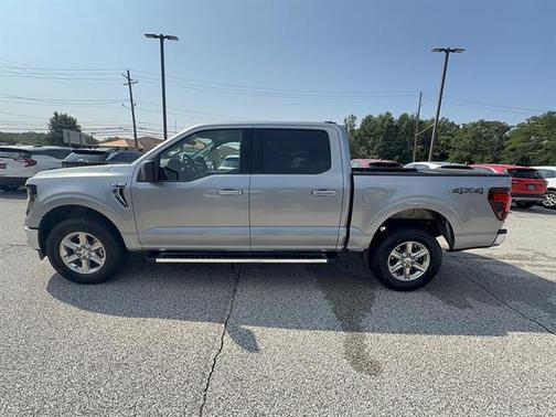 Iconic Silver Metallic 2025 Ford F-150 XLT