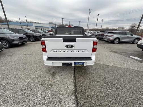 2025 Ford Maverick Lobo Standard