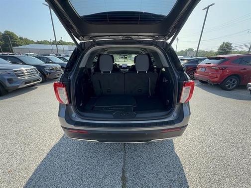 CARBONIZED GRAY METALLIC 2023 Ford Explorer XLT