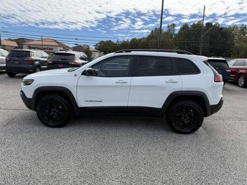 2022 Jeep Cherokee Trailhawk